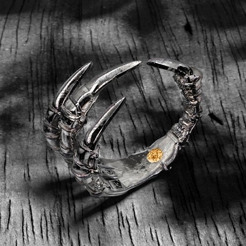 Carmilla - Claw Ring with Hidden Gemstone