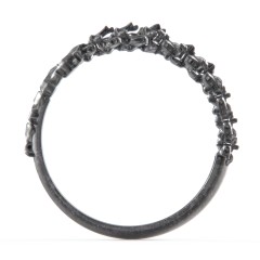 Carmilla - Narrow Spine Band Ring