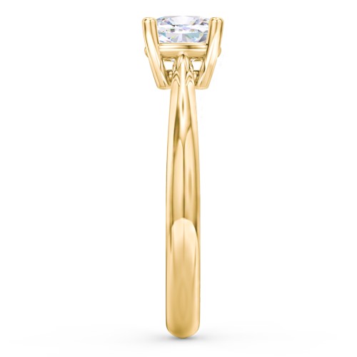Classic Solitaire Engagement Ring – 10K Yellow Gold