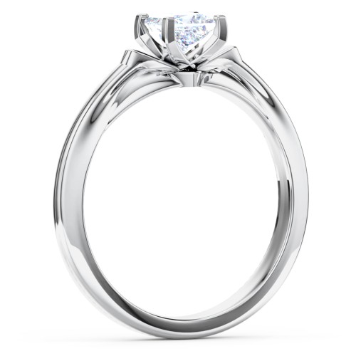 Solitaire Engagement Ring with Peaked Shoulders – 14K White Gold