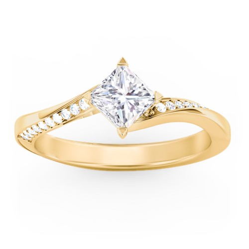 Solitaire Engagement Ring with Twisted Shoulder Accents