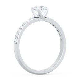 Engagement Ring with Graduated Side Stones