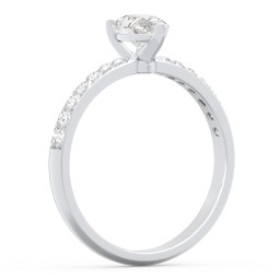 Engagement Ring with Graduated Side Stones