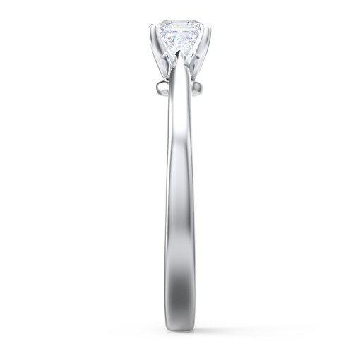 Classic Solitaire Engagement Ring with White Gold Setting – 14K White Gold