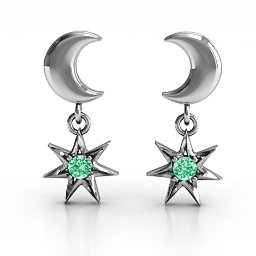 "Lights in the Night" Dangling Earrings in 925 Sterling Silver with Emerald