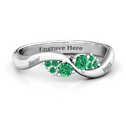 Everyday Dream Ring With Shoulder Accents in 925 Sterling Silver with Emerald and Green Premium Zirconia