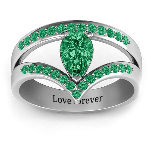 Point Of Elegance Ring – Sterling Silver with Emerald and Green Premium Zirconia