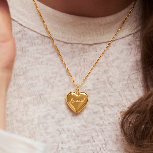 Engravable Heart Photo Locket Necklace – 18K Gold Plated Silver