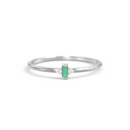 Vertical Minimalist Baguette Ring with Accents in 925 Sterling Silver with Emerald and Cubic Zirconia