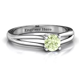 Split Shank Solitaire Ring in 925 Sterling Silver with Peridot