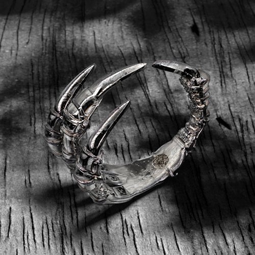 Carmilla - Claw Ring with Hidden Gemstone