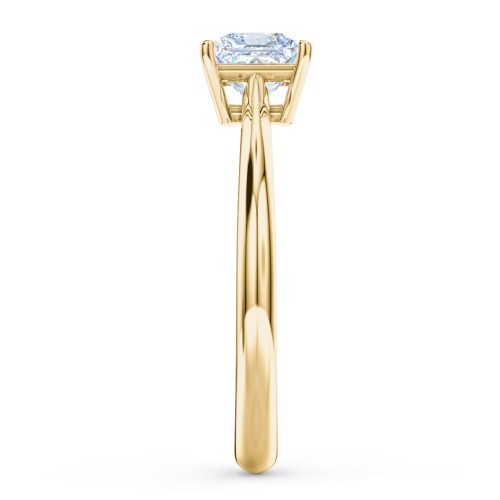 Classic Solitaire Engagement Ring – 10K Yellow Gold