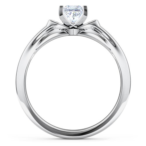 Solitaire Engagement Ring with Peaked Shoulders – 14K White Gold