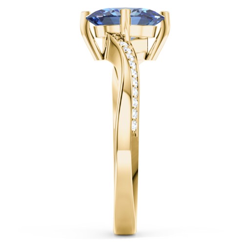 Solitaire Engagement Ring with Twisted Shoulder Accents