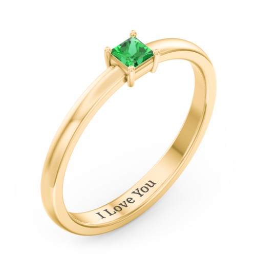 Elegant Princess Ring – 14K Yellow Gold with Emerald