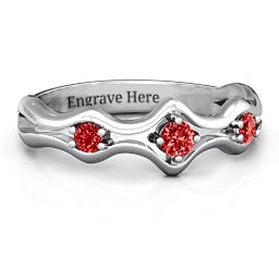 Wavy Trio Ring in 925 Sterling Silver with Garnet