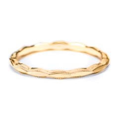 Faceted Wave Band with Milgrain Detailing