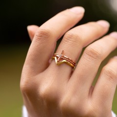 Twisted Cross Ring with Double Band