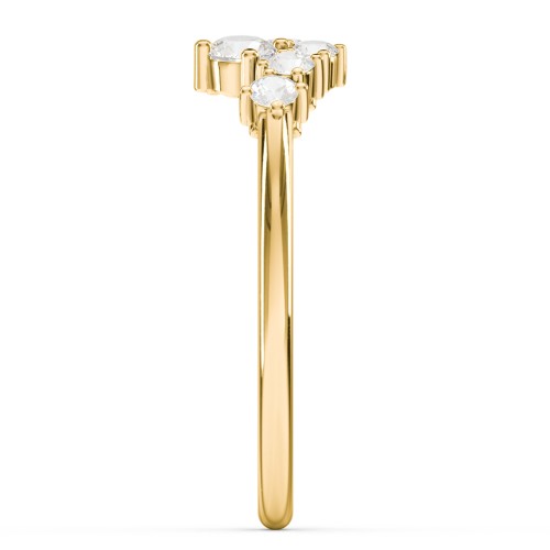 8-Stone Cluster Ring