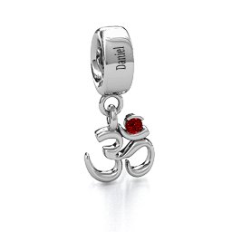 Sound of Universe - Om Bracelet Charm in 925 Sterling Silver with Garnet