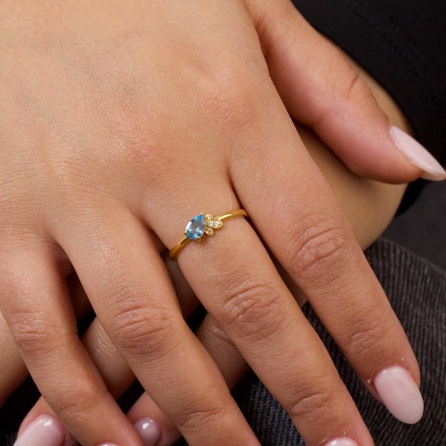 Pear Gemstone Ring with Leaf Motif Accent Stones – 18K Gold Plated Silver with Lab Diamond and Diamond