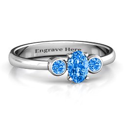 Oval Centre with Twin Bezel Rounds Ring