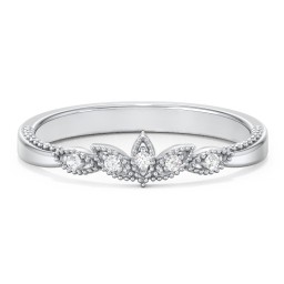 Vintage Leaf and Vine Band with Milgrain