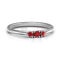 Trinity Ring on Classic Band in 925 Sterling Silver with Garnet