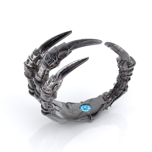 Carmilla - Claw Ring with Hidden Gemstone – Sterling Silver with Blue Topaz