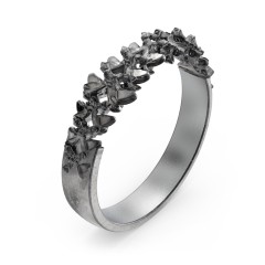 Carmilla - Wide Spine Band Ring