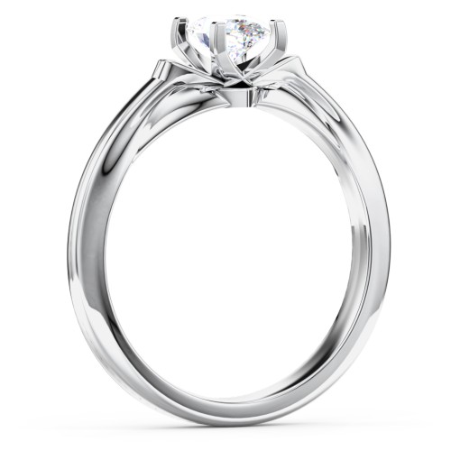 Solitaire Engagement Ring with Peaked Shoulders – 14K White Gold