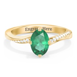 Solitaire Engagement Ring with Twisted Shoulder Accents