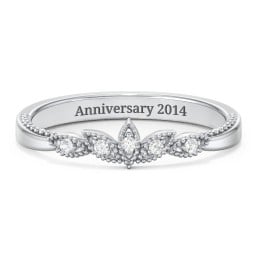 Vintage Leaf and Vine Band with Milgrain