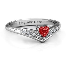V-Accented Heart Ring in 925 Sterling Silver with Garnet