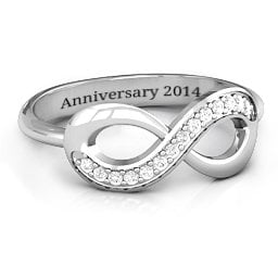 Infinity Ring with Single Accent Row