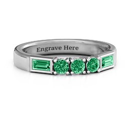 Charmed by Love Ring in 925 Sterling Silver with Emerald