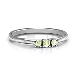 Trinity Ring on Classic Band in 925 Sterling Silver with Peridot