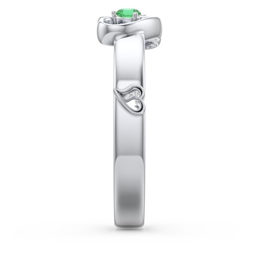 Shape of My Heart Ring – Sterling Silver with Emerald