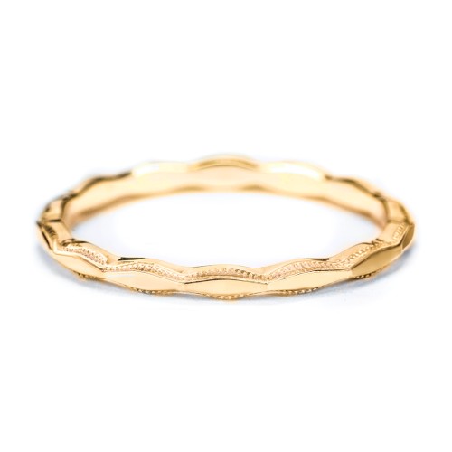 Faceted Wave Band with Milgrain Detailing – 18K Gold Plated Silver