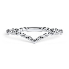 V-Shape Stacking Ring with Twisted Band
