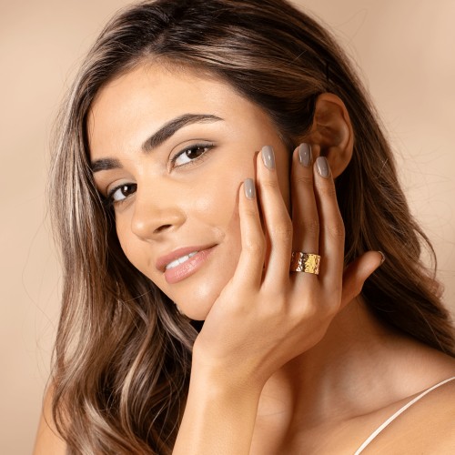 Women’s Cigar Band with Hammer Texture – Sterling Silver