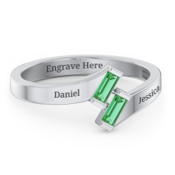 Engravable Slanted Baguette Ring in 925 Sterling Silver with Emerald