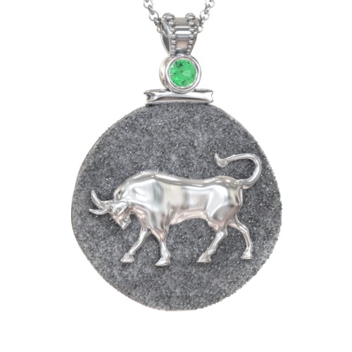 Engravable Taurus Zodiac Medallion With Accent – Sterling Silver with Emerald