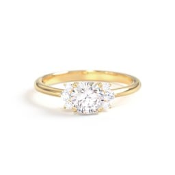 Round Gemstone Ring With Clustered Side Stones