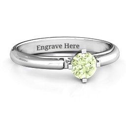 Ski Tip Solitaire Round Ring in 925 Sterling Silver with Peridot