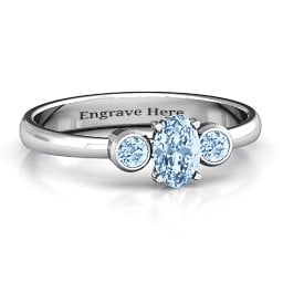 Oval Center with Twin Bezel Rounds Ring