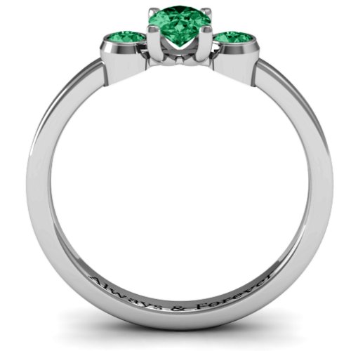 Oval Center with Twin Bezel Rounds Ring