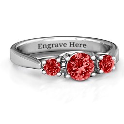 3-Stone Graduated Ring in 925 Sterling Silver with Garnet