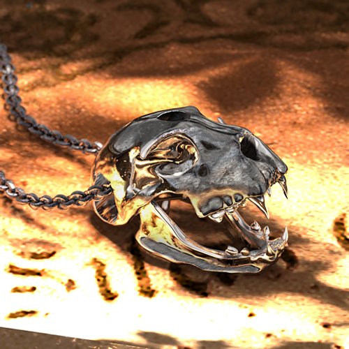 Carmilla - Catmilla Pendant