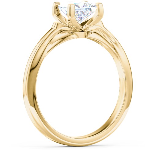Solitaire Engagement Ring with Peaked Shoulders – 9kt Yellow Gold